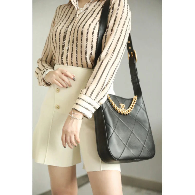 Black Calfskin Hobo Handbag B7540