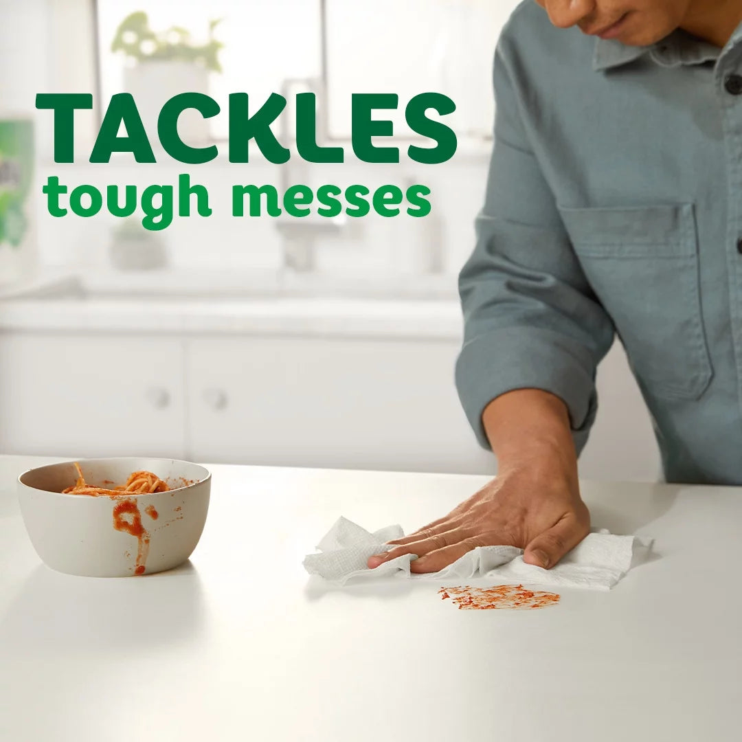 White 6 Mega Rolls Paper Towels C612
