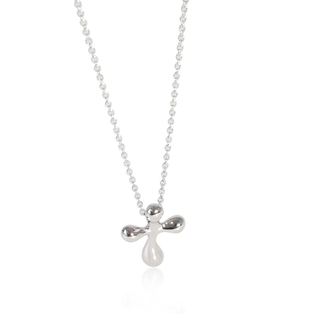 Platinum Cross Pendant on a Chain W31632