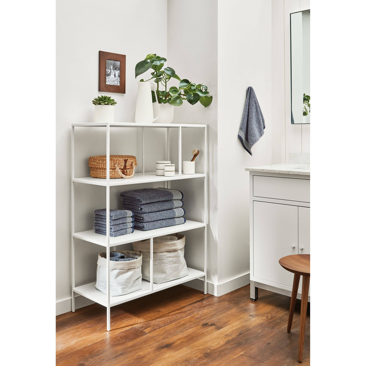 Indigo Bookcase J9137