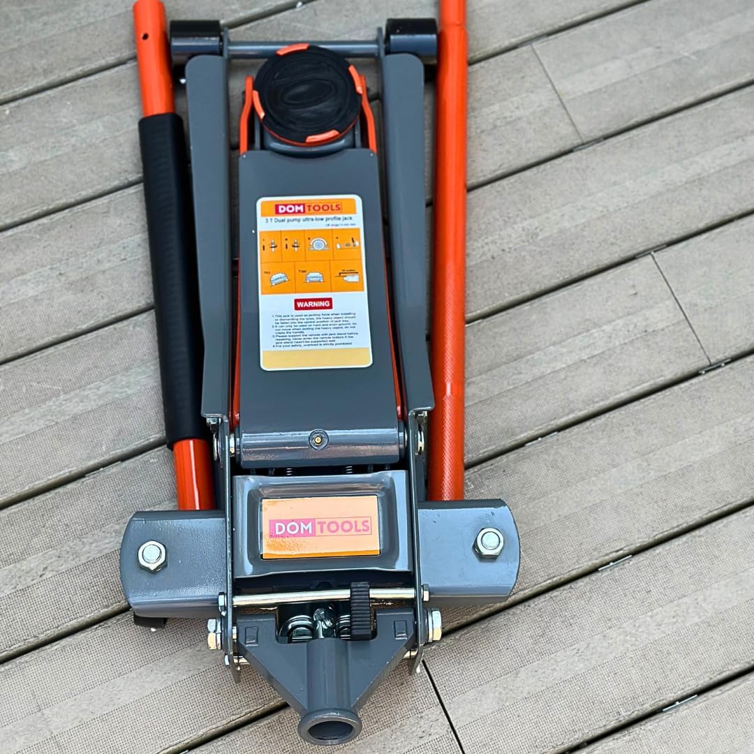 3.0 Ton Floor Jack with Dual Hydraulic Pumps & Reinforced Lifting Arm M794