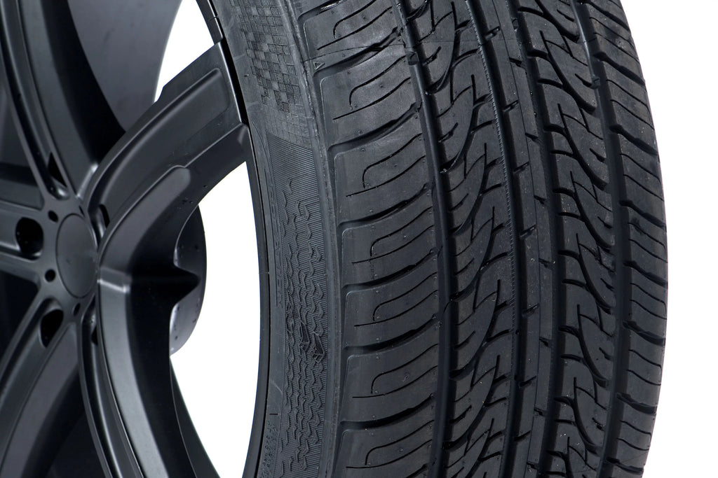 245/40ZR18 97W XL All Season Passenger Tire S316249