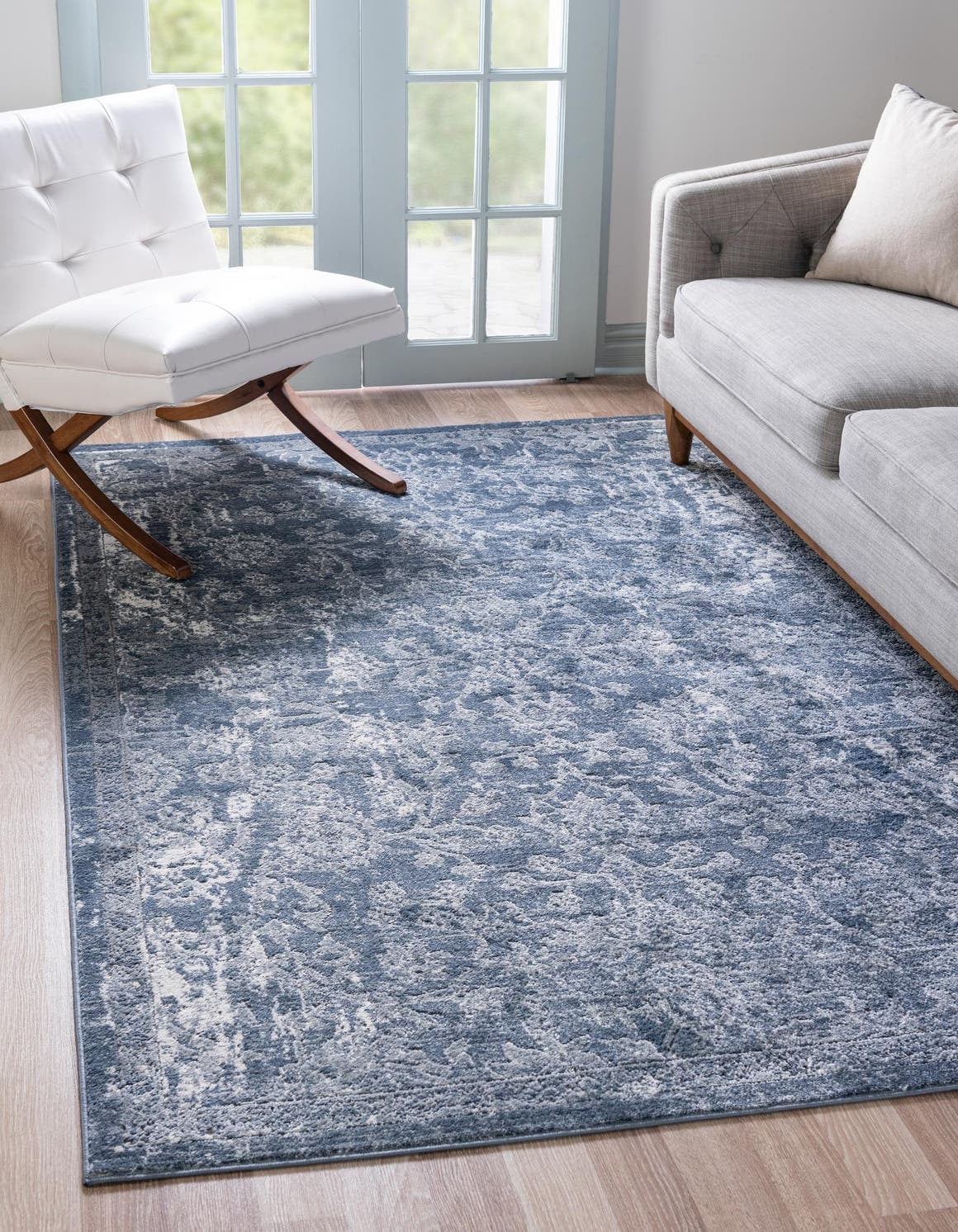 Blue Gray 10' x 14' Floral Rug R6856
