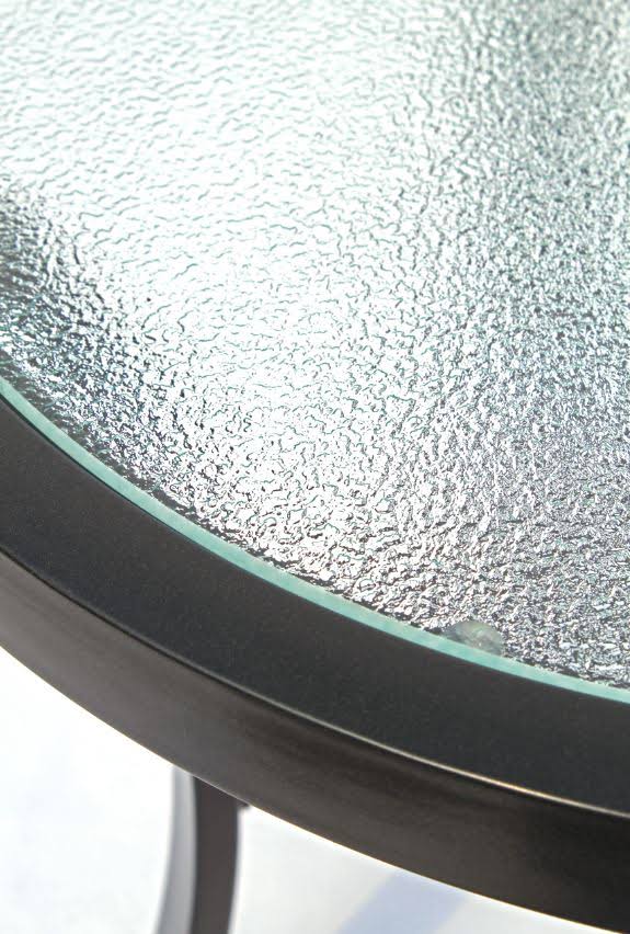 Round Glass Top Table D33534