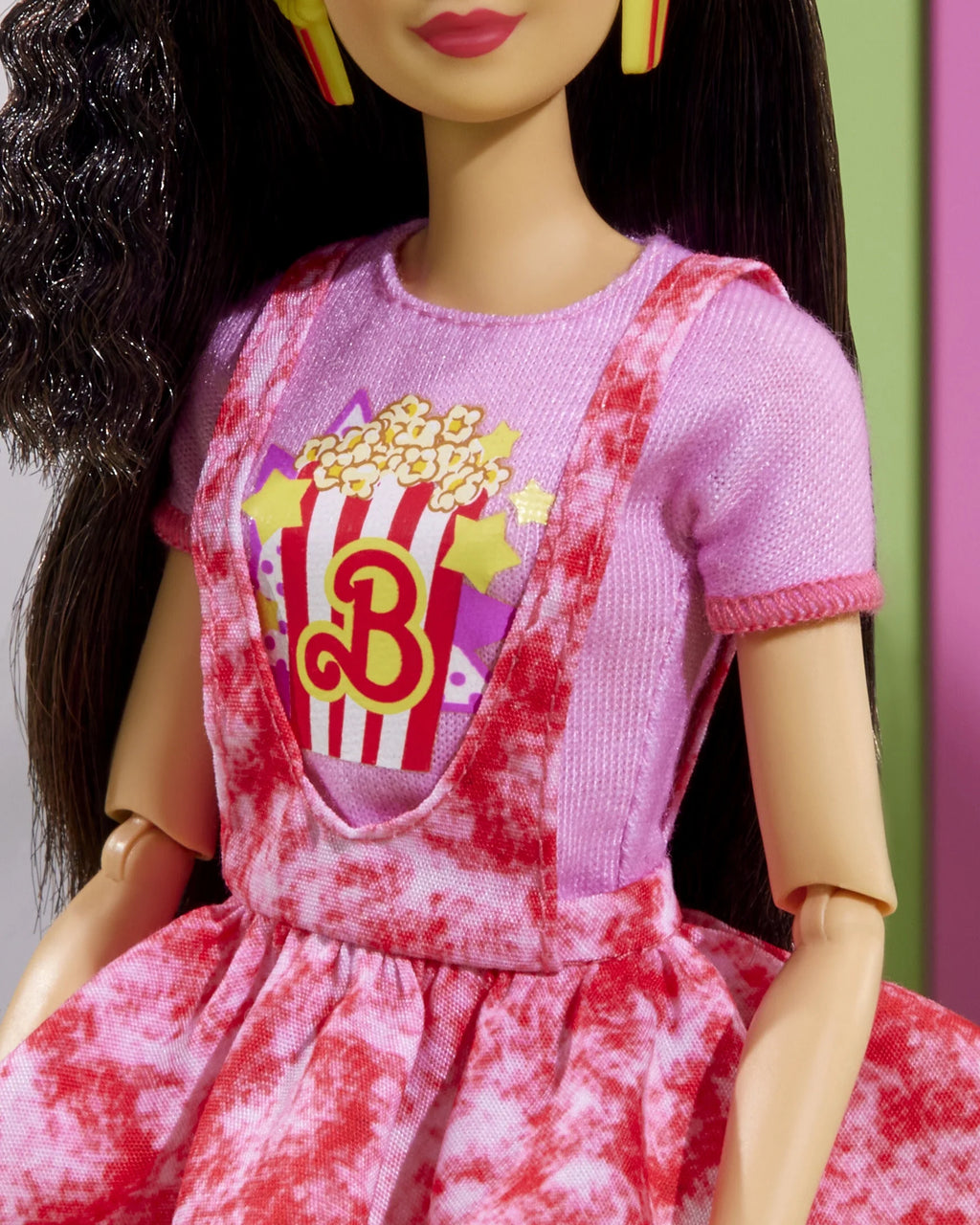 Collectible Doll with 1980s Movie Night Outfit and Accessories U91327
