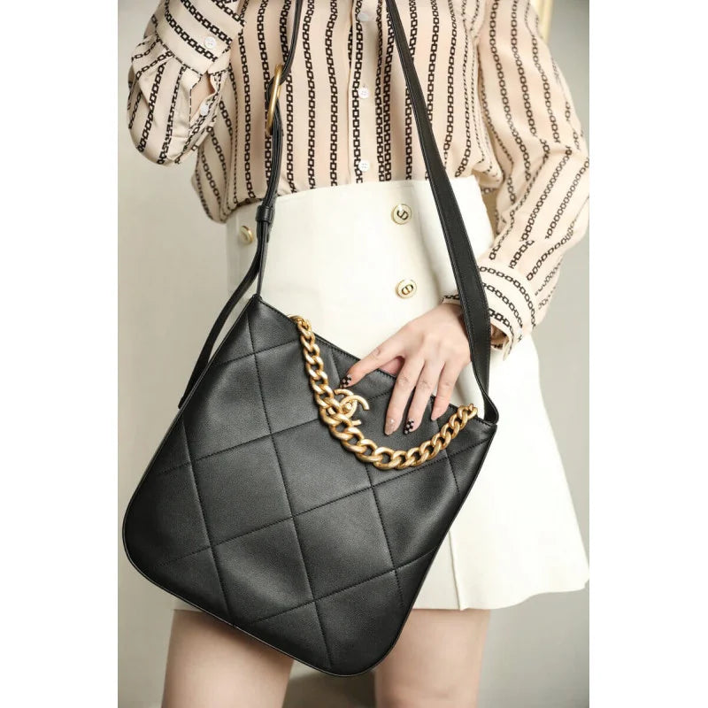 Black Calfskin Hobo Handbag B7540
