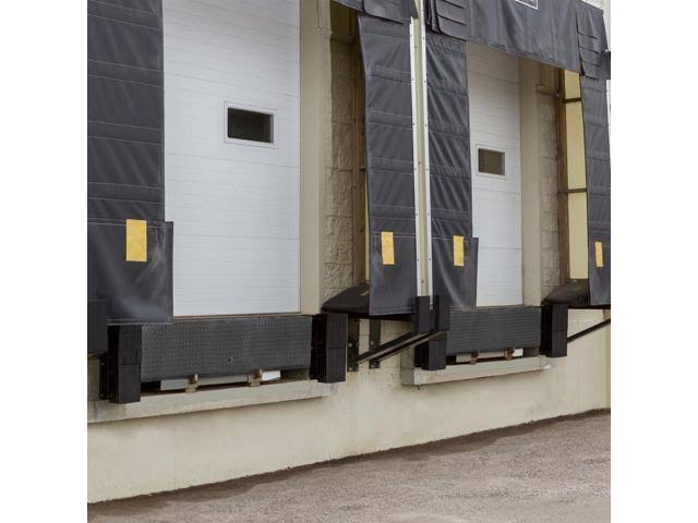 6x22 Deep Vertical Laminated Dock Bumper R49960
